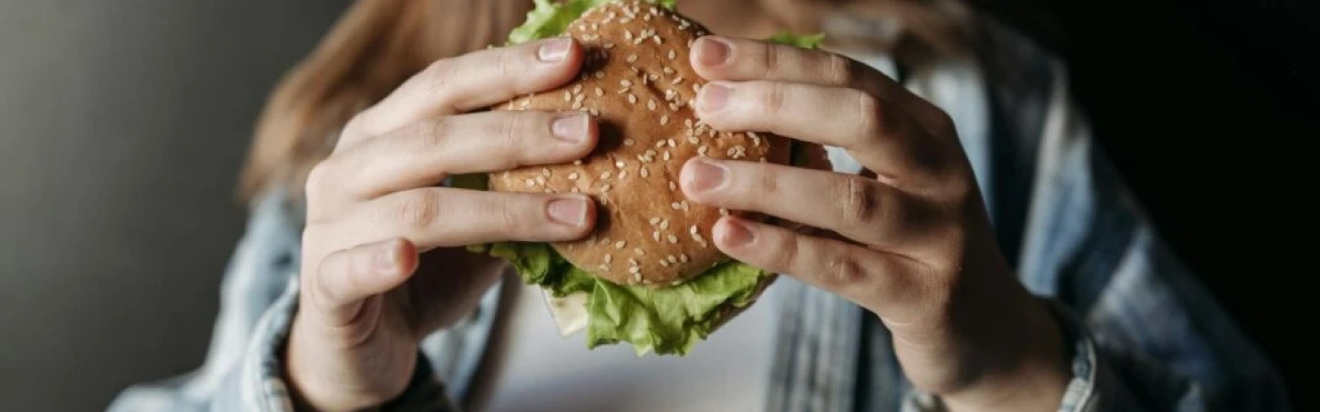 Ansiedade e compulsão alimentar: quebrando o ciclo do descontrole